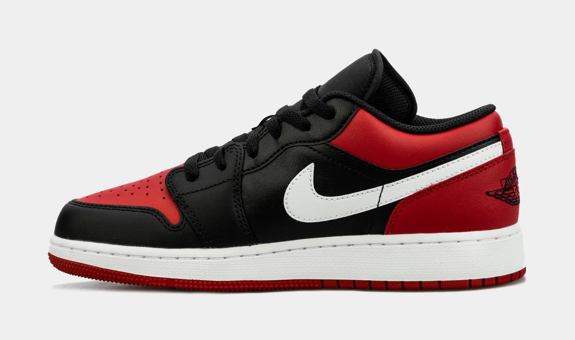 Air Jordan 1 Retro Alternate Bred Toe Grade School Lifestyle Shoes (Black/Red)