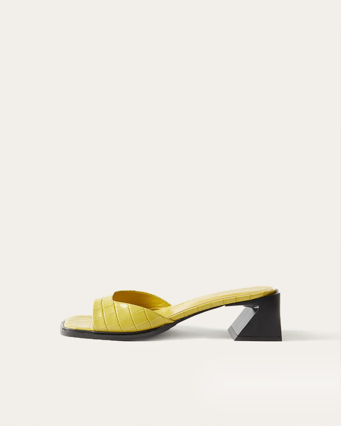 Annie Sandals Leather Emboss Croc Yellow