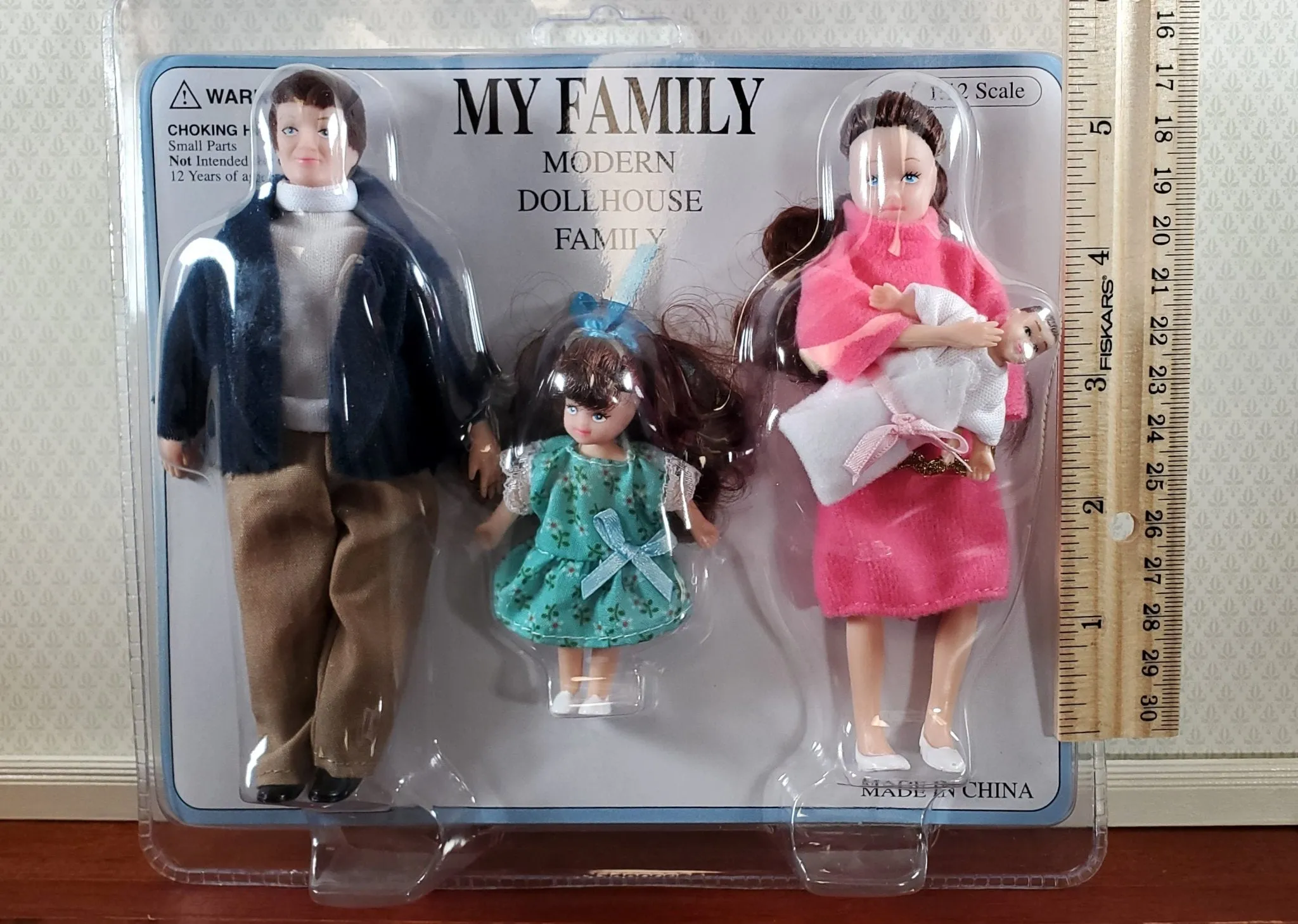 Dollhouse Modern Family Dolls Dad Mom Daughter Baby Poseable 1:12 Scale Removable Clothes