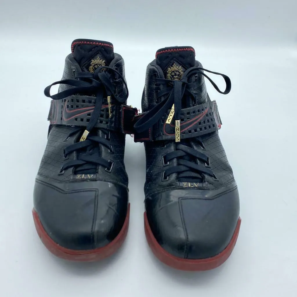 Nike Zoom Lebron V 5 Black Varsity Crimson Metallic Gold Cavs Size 12