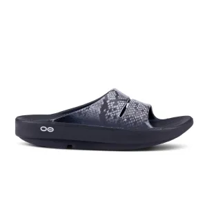 'OOFOS' Women's OOahh Slide Limited Edition - Black / Snake