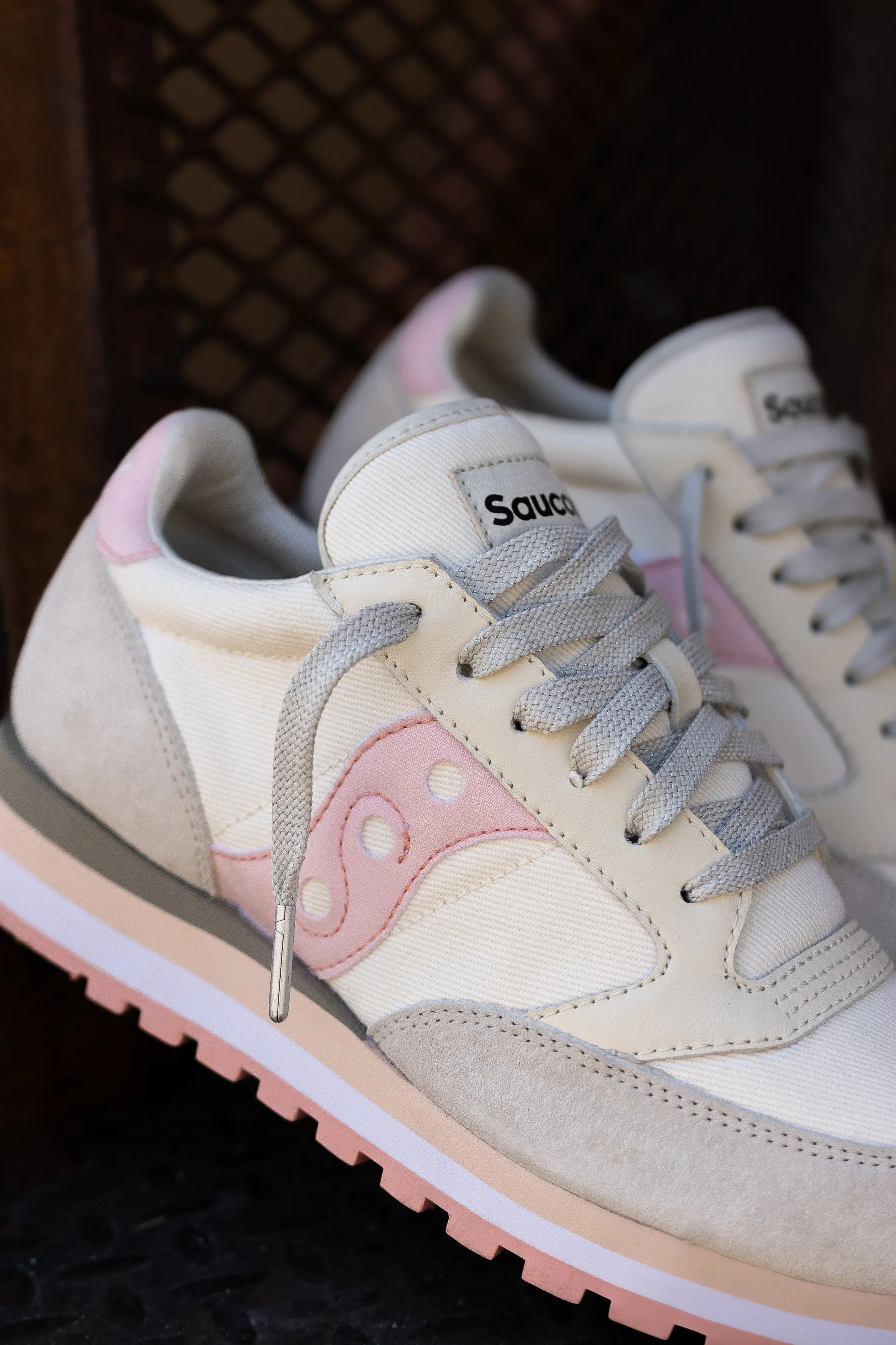 Women Saucony Jazz Triple (Beige/Salmon) S60778-2