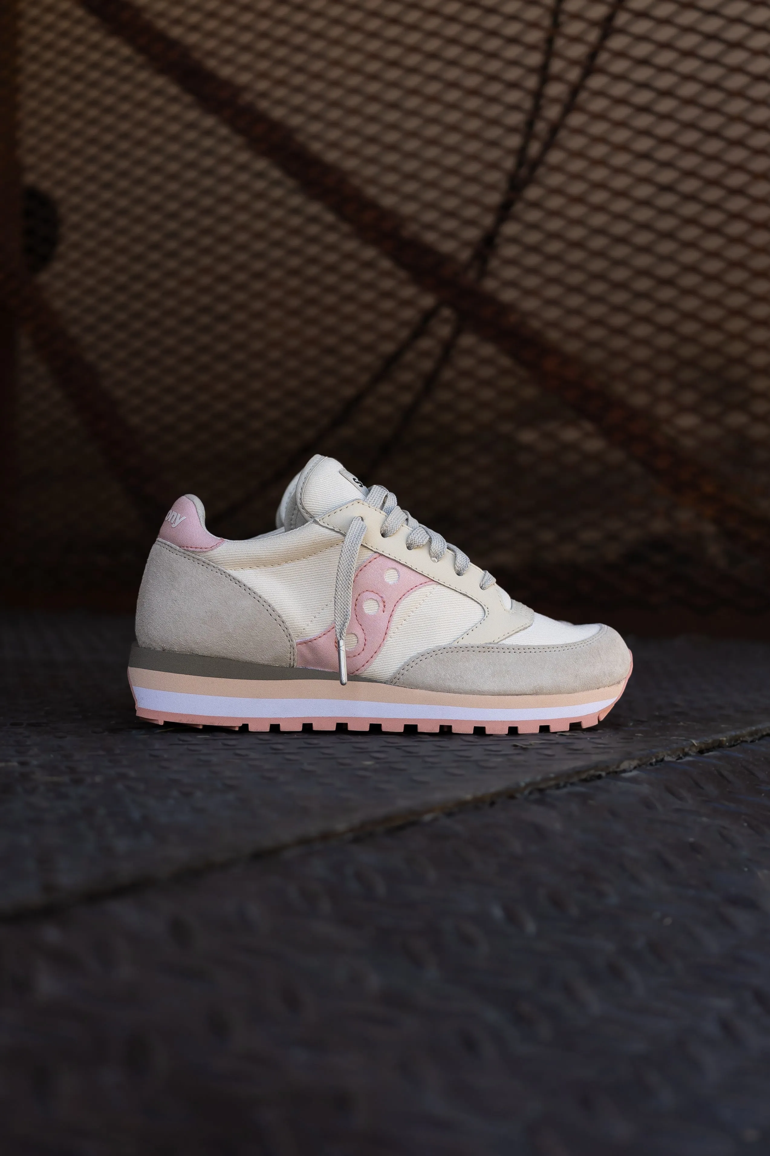 Women Saucony Jazz Triple (Beige/Salmon) S60778-2